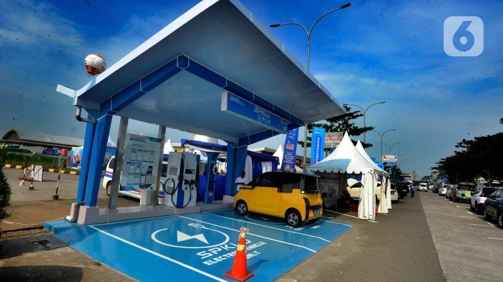 Strategi Aman Touring Jarak Jauh dengan Mobil Listrik
